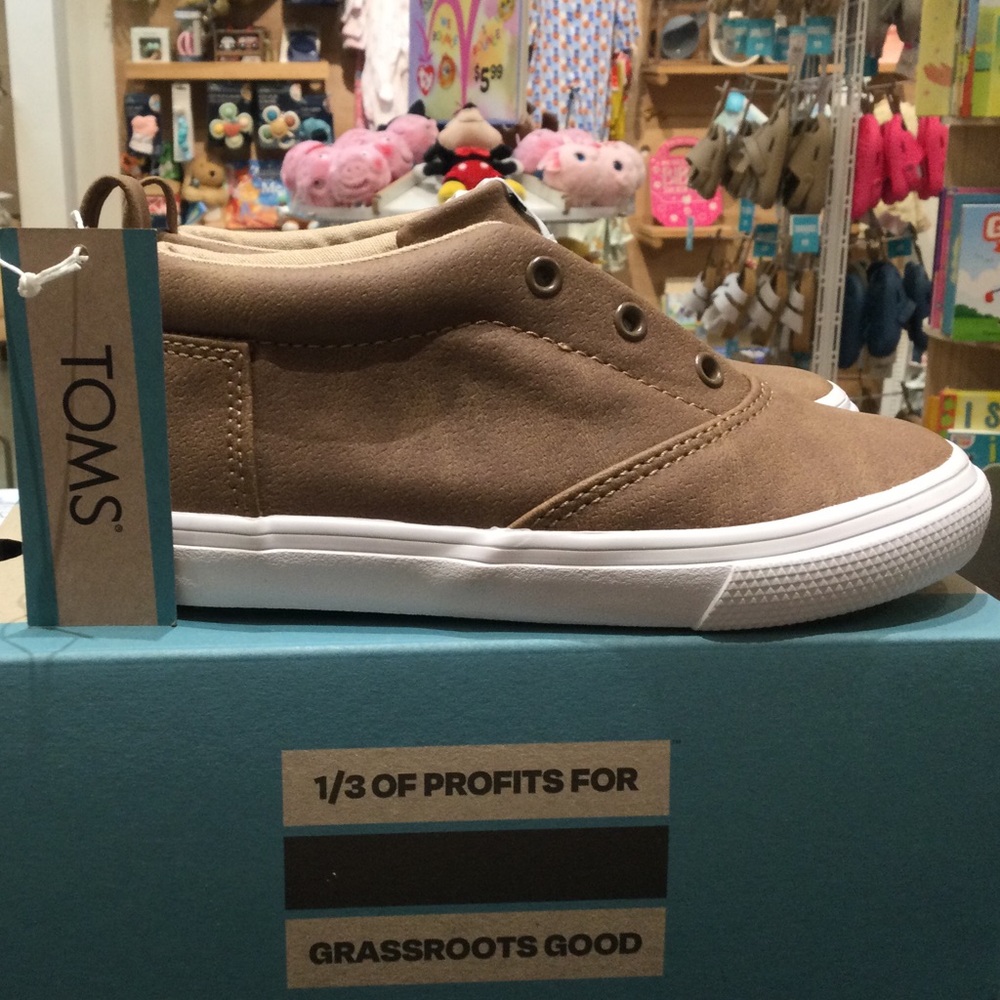 Kids TOMS Fenix Mid Color Toffee Multiple Sizes